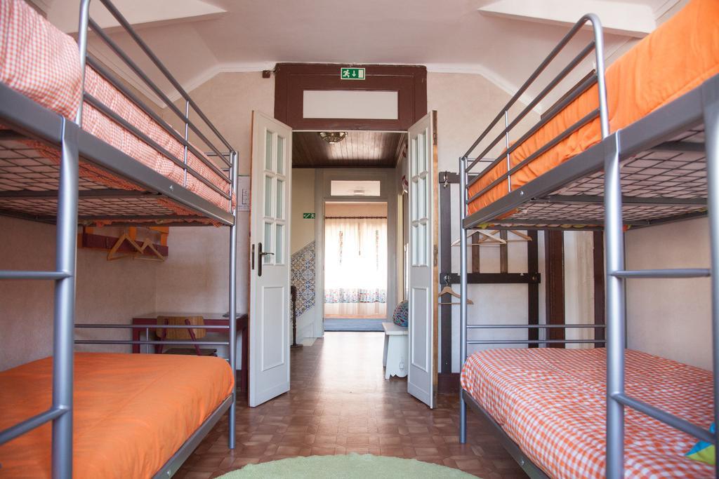 18St. Hostel Espinho  Oda fotoğraf